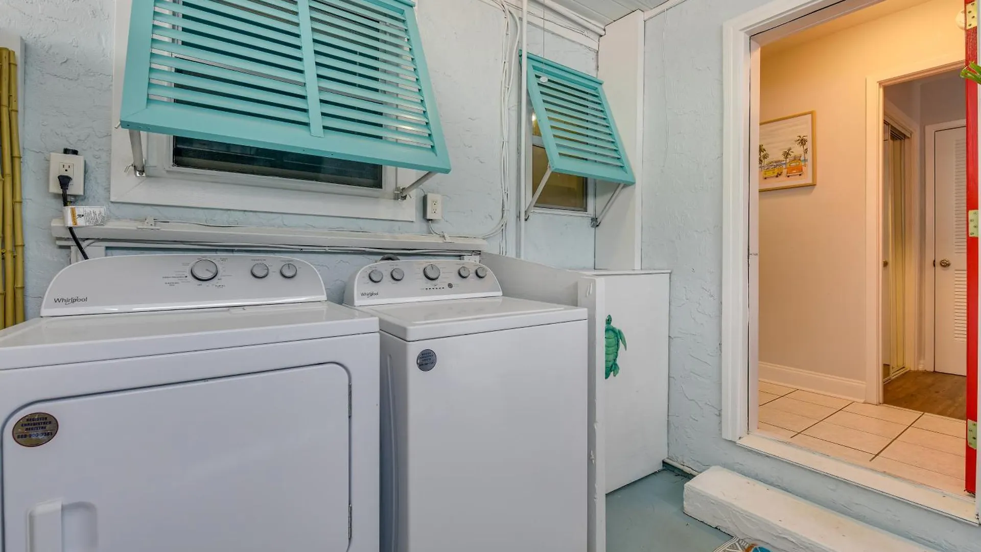 Fort Walton Beach Bungalow With Private Hot Tub!