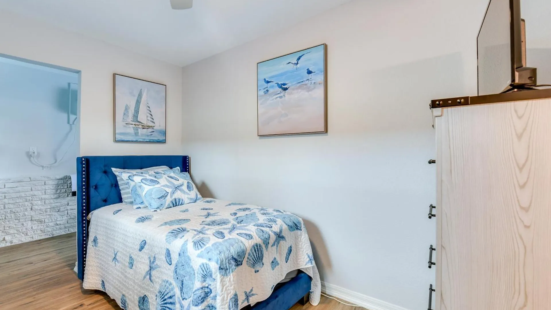 Fort Walton Beach Bungalow With Private Hot Tub! United States